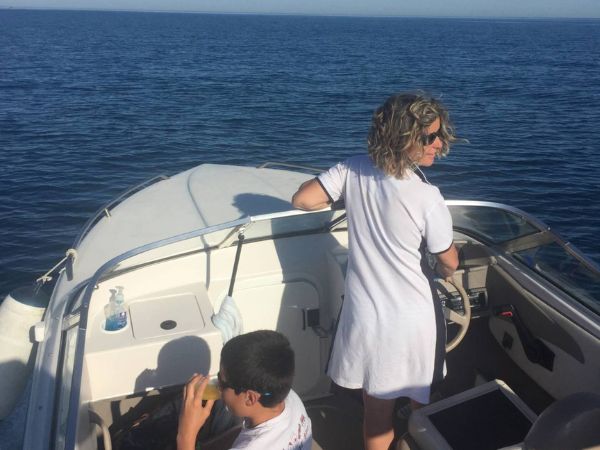 Navegación a Vela y Actividades de Aventura en el Mar Cantábrico