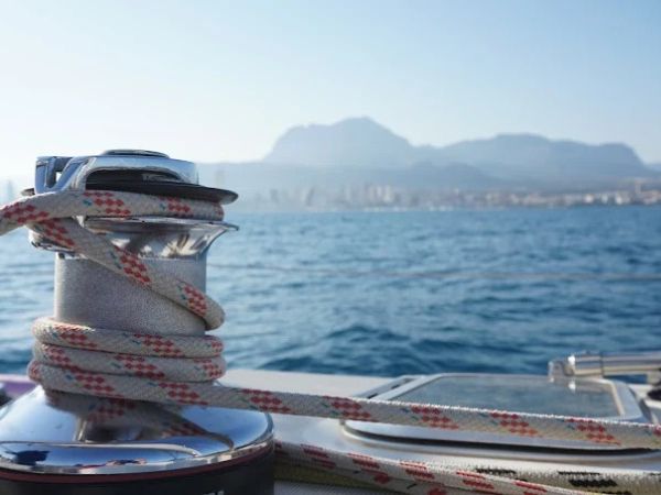 Team Building Náutico y Actividades de Liderazgo en Alicante