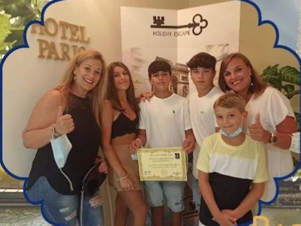 Actividades Familiares y Eventos Sociales con Open Secrets Juegos