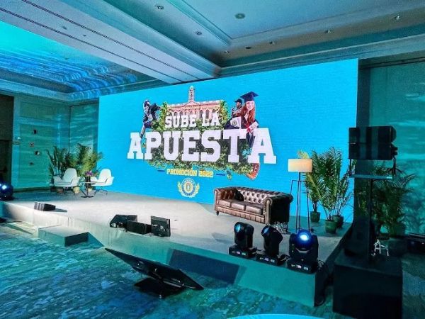 Oxigen Sonido e Iluminación: Pantallas y Proyecciones para Eventos