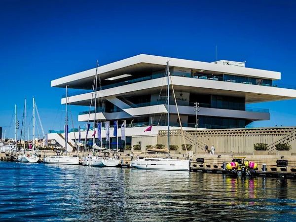 Quicksail: Organización de Eventos Náuticos y Experiencias de Team Building