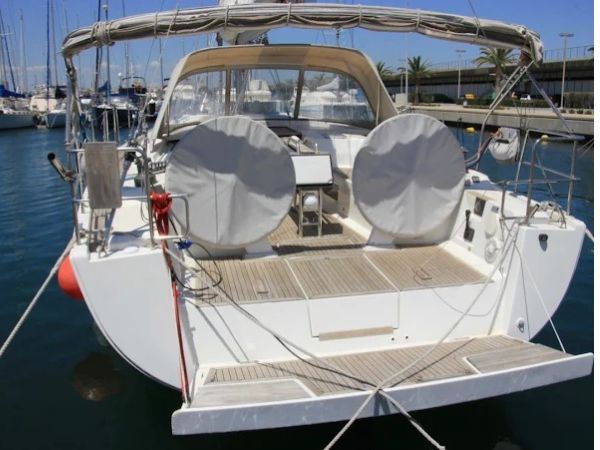 Quicksail: Actividades Náuticas y Juegos Temáticos para Empresas