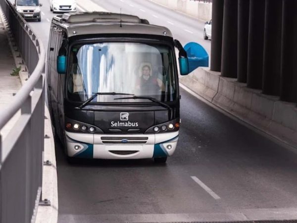 Transporte para eventos corporativos y congresos en Cádiz con Selmabus