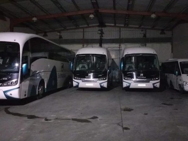 Alquiler de autocares de lujo para bodas y celebraciones en Cádiz
