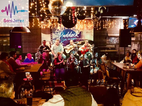 Alquiler de Pantallas y Proyectores para Eventos