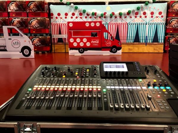 Bodas y Fiestas Privadas con SoniJerez: Sonido e Iluminación