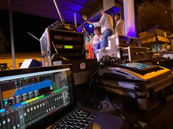 Sonido Córdoba: Alquiler de Equipos de Sonido e Iluminación