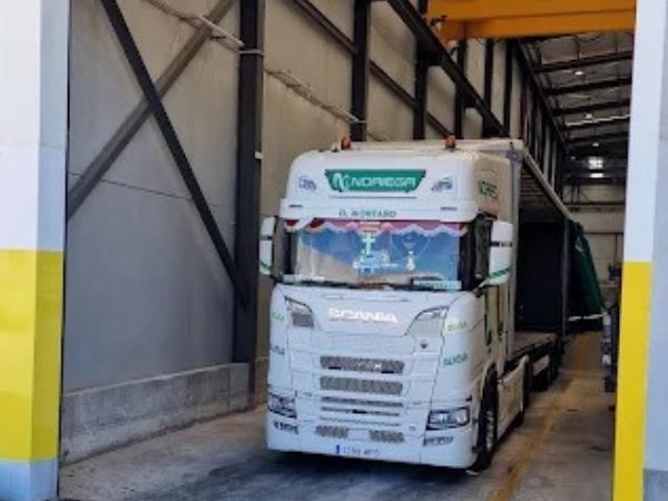 Transporte escolar y universitario en Valencia con Vialco