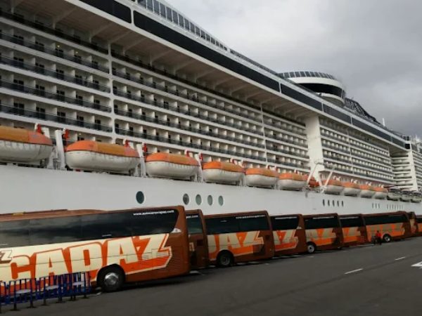 Servicios de Transporte para Eventos y Empresas con Autocares Capaz