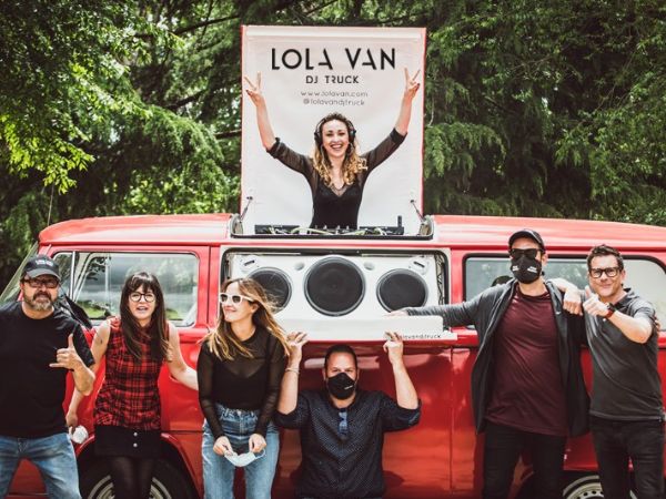Eventos con Lola Van: Música, Diversión y Viralidad en Redes Sociales